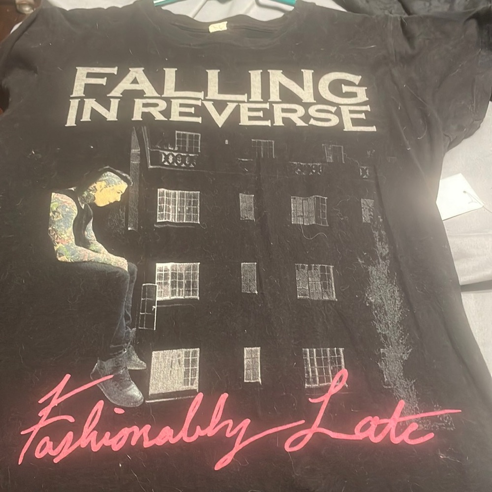 Fashionably late tee shirt